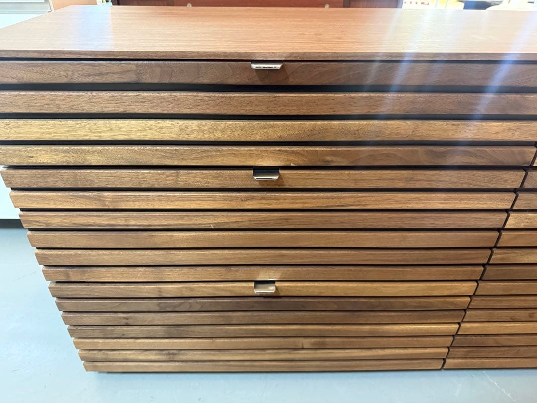 木製　ルーバーチェスト　ローボード　サイドボード　北欧モダン