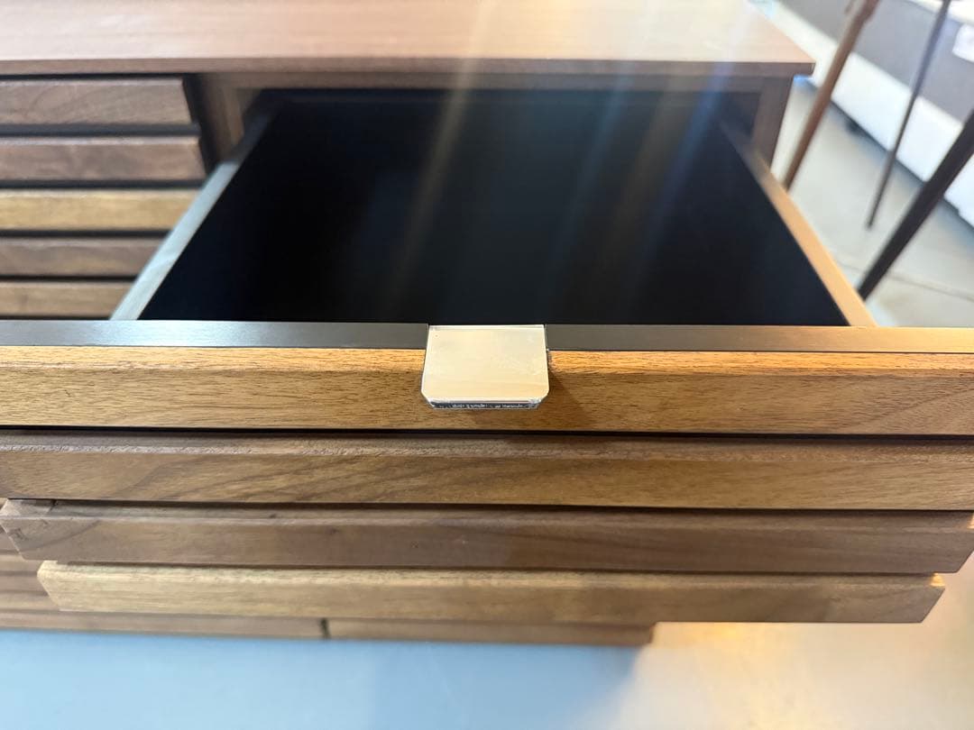 木製　ルーバーチェスト　ローボード　サイドボード　北欧モダン