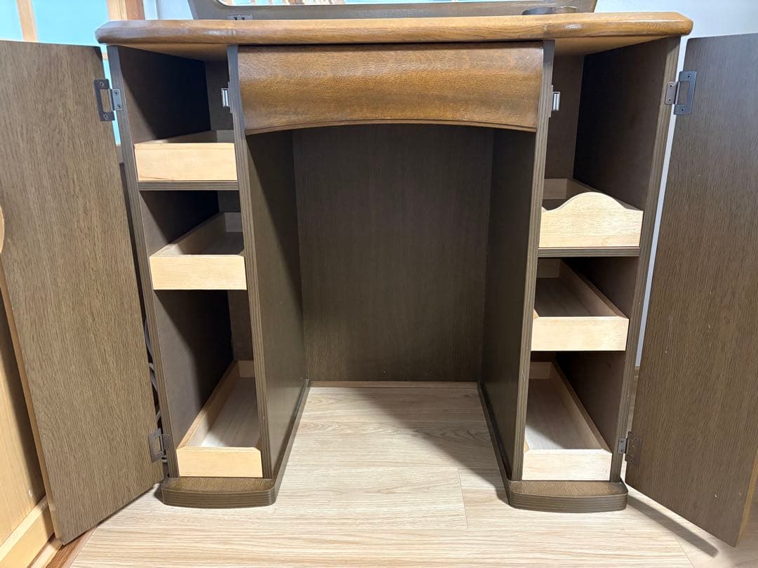 大塚家具　木製ドレッサー　鏡台　椅子なし
