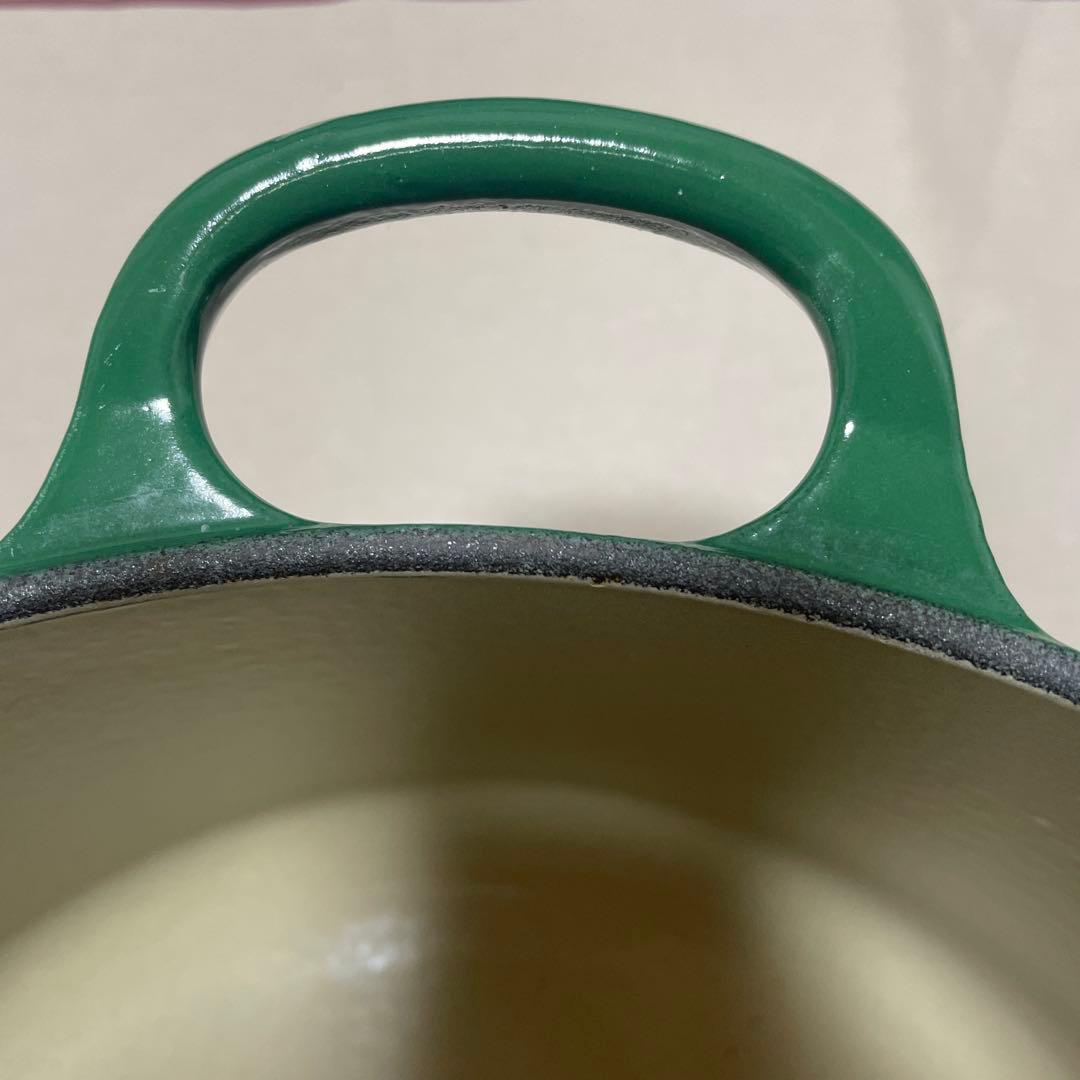 《廃盤希少》ルクルーゼ 24cm 希少 カクタスグリーン ココットロンド