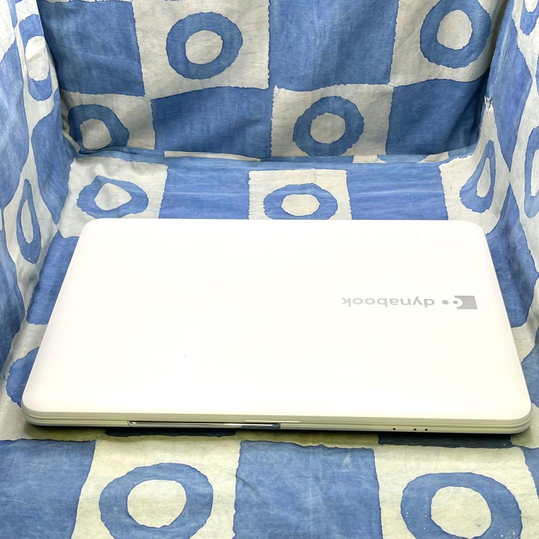 快速SSD256GB☆i7☆人気白ノートパソコン♡ブルーレイ&カメラ！Win11