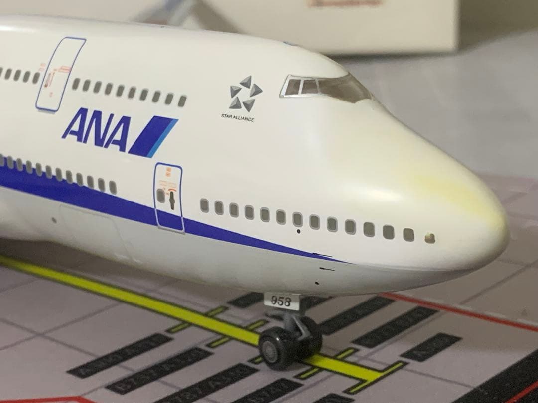 全日空商事公式モデルＢ７４７－４００ｙｏｋｏｓｏ塗装機プラスティック樹脂製モデル