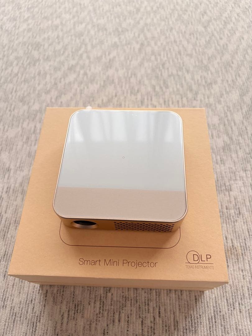 <最終値下げ> カベーニPRO プロジェクター 【中古品】 ほぼ未使用