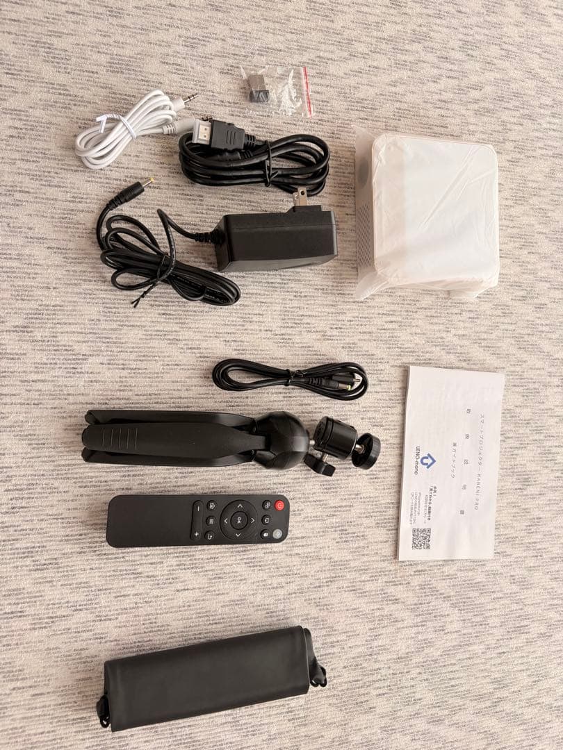 <最終値下げ> カベーニPRO プロジェクター 【中古品】 ほぼ未使用