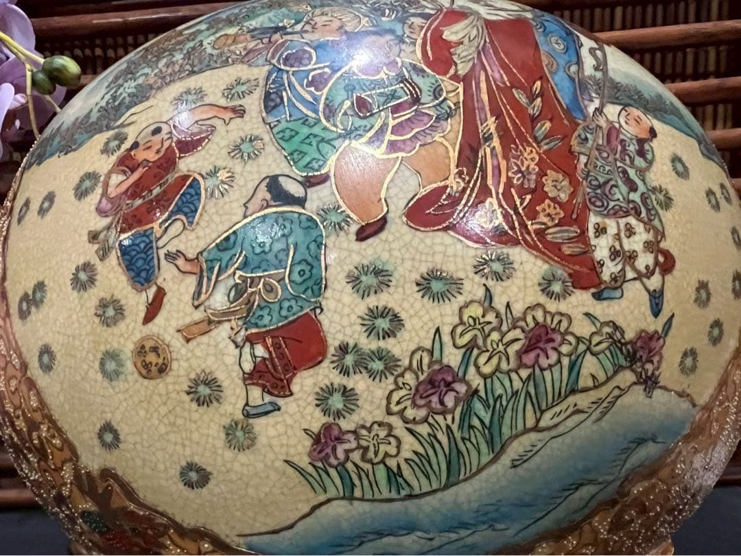 薩摩焼 金襴手色絵金彩 着物美人唐子風景窓絵付 獅子耳大香炉 香炉 アンティーク