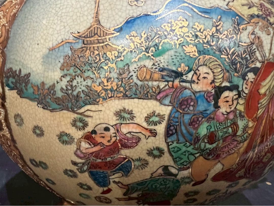 薩摩焼 金襴手色絵金彩 着物美人唐子風景窓絵付 獅子耳大香炉 香炉 アンティーク
