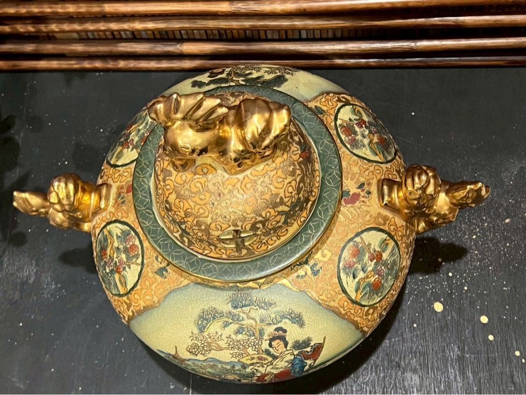 薩摩焼 金襴手色絵金彩 着物美人唐子風景窓絵付 獅子耳大香炉 香炉 アンティーク