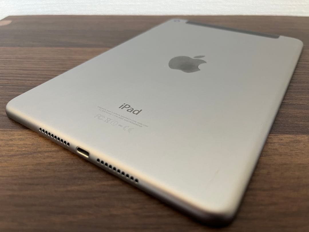 Apple iPad mini4 Wi-Fi+Cellular SIMフリー