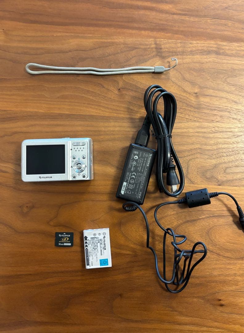 FUJIFILM FINEPIX コンパクトデジタルカメラ