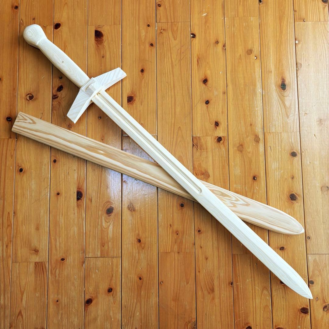 剣聖の木剣　(木剣　剣　木刀　wood sword 聖剣)