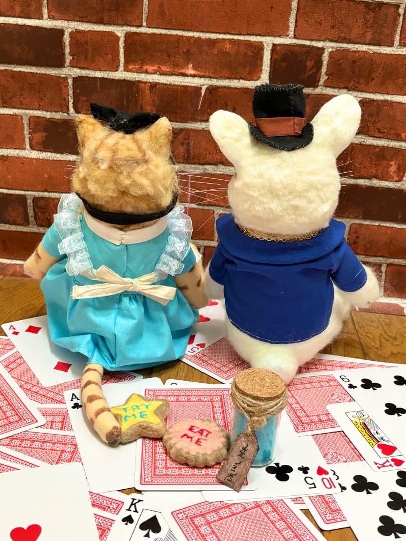 A猫 不思議の国のアリスイメージアートドール【ハンドメイド ぬいぐるみ 猫うさぎ