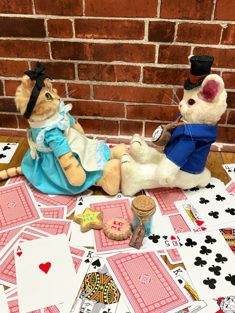 A猫 不思議の国のアリスイメージアートドール【ハンドメイド ぬいぐるみ 猫うさぎ