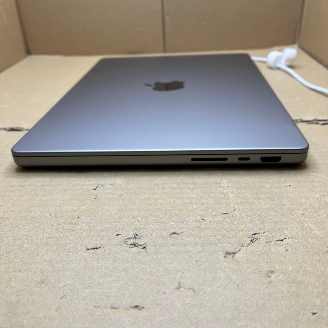 Apple MacBook M1 Pro 2021 14インチ　16GB