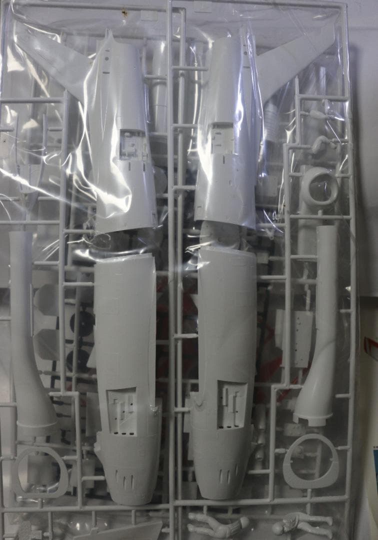 ハセガワ製航空自衛隊Ｆ８６ーＦ　ブルーインパルスセイバー　１／３２ビックサイズ