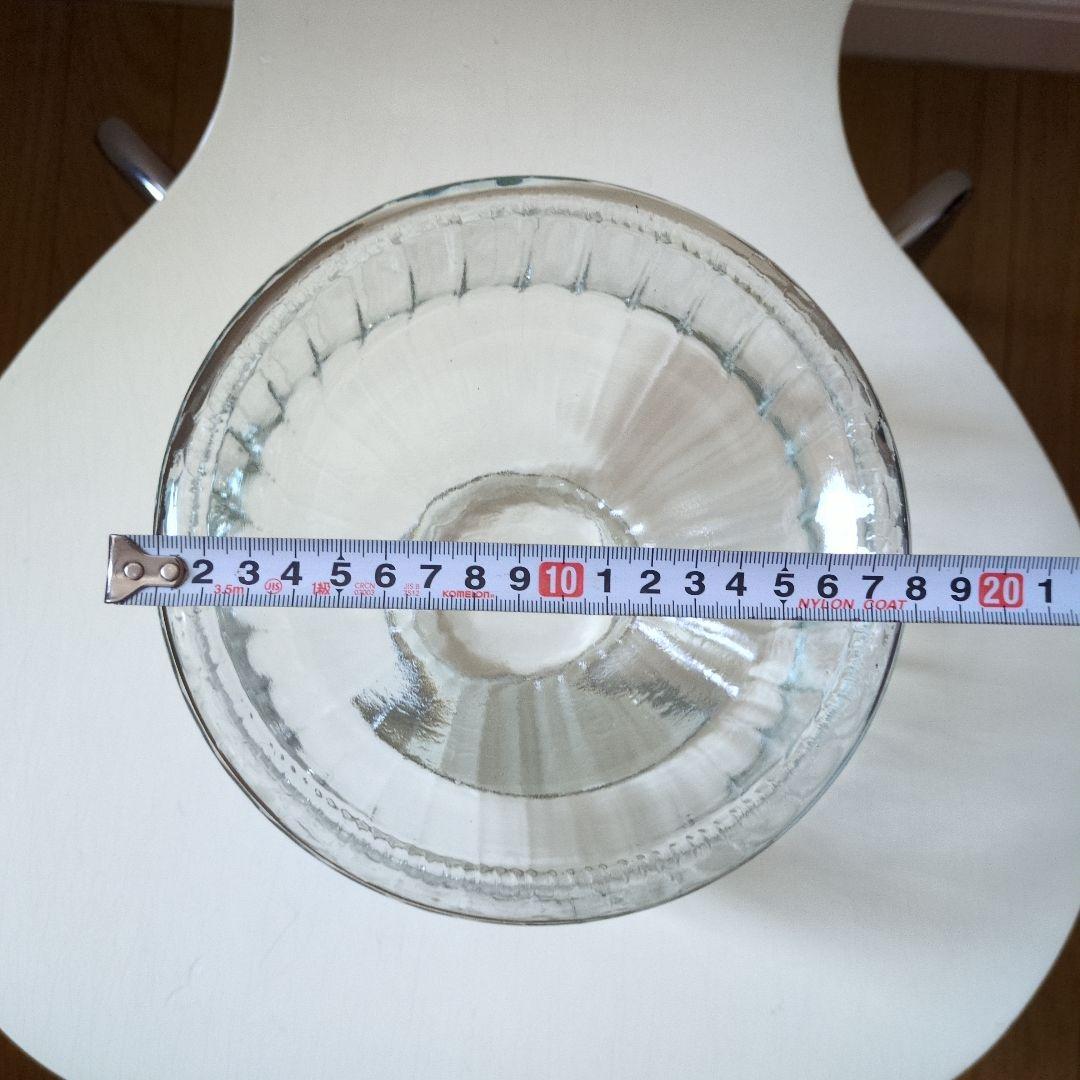 大きなガラス花瓶