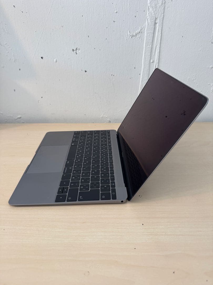 MacBook Retina 12インチ 2017 本体（ACアダプターなし）