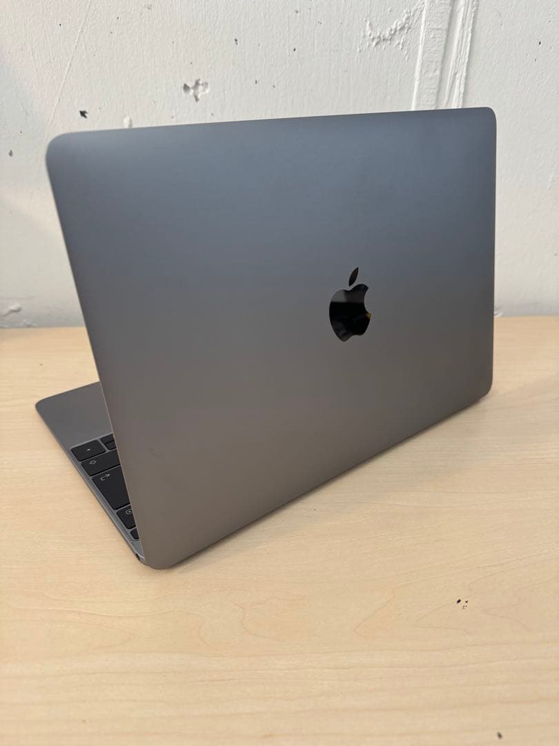 MacBook Retina 12インチ 2017 本体（ACアダプターなし）