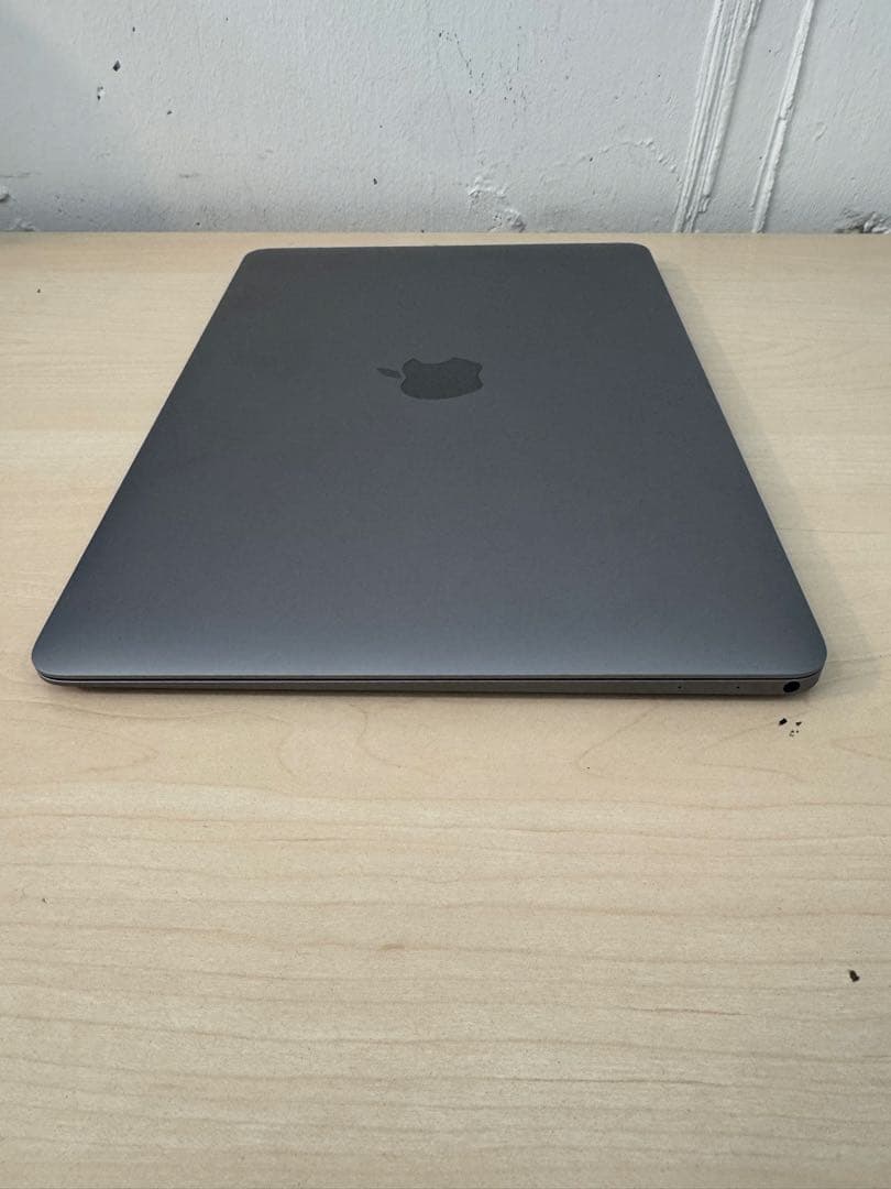 MacBook Retina 12インチ 2017 本体（ACアダプターなし）