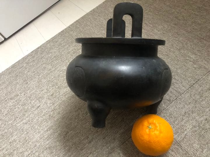 巨大な古銅製香炉  人物彫刻 3.7kg