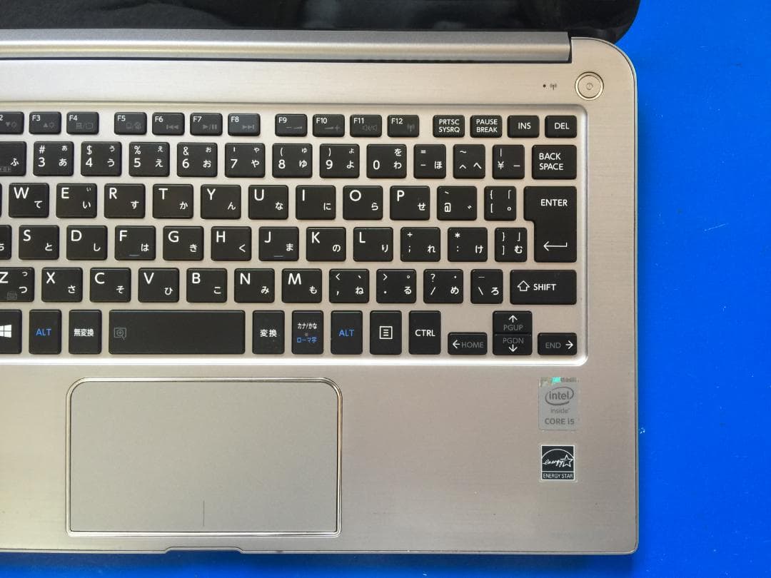 東芝 dynabook KIRA V63 13.3型/薄型/SSD/Office