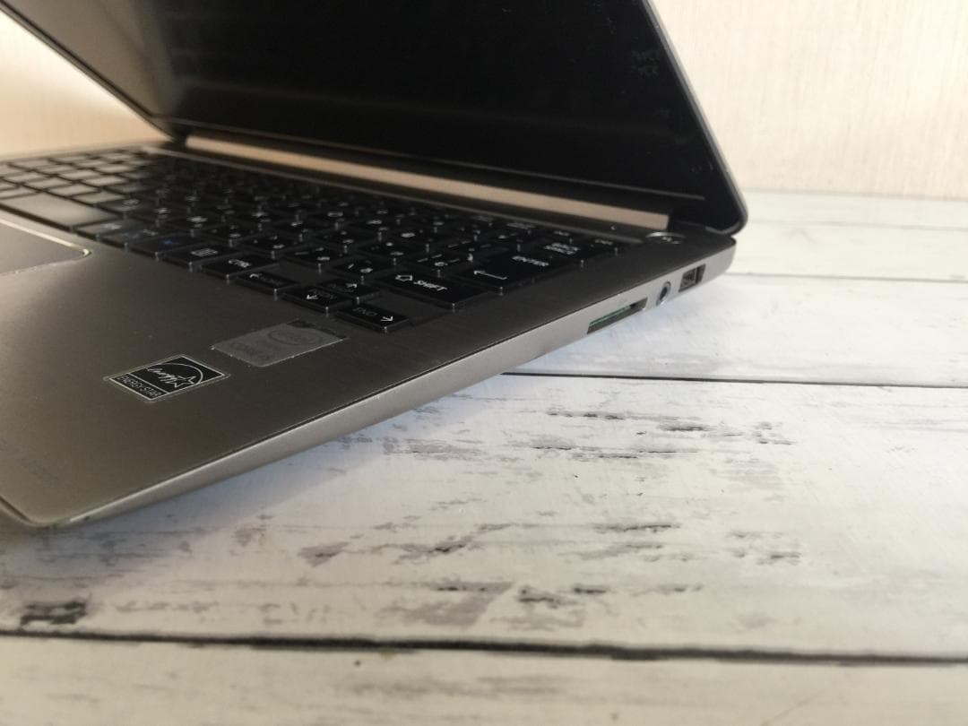 東芝 dynabook KIRA V63 13.3型/薄型/SSD/Office
