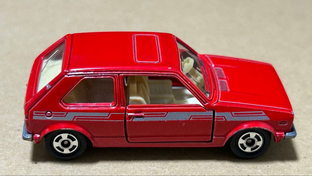 トミカ フォルクスワーゲン ゴルフ GLE 3台セット