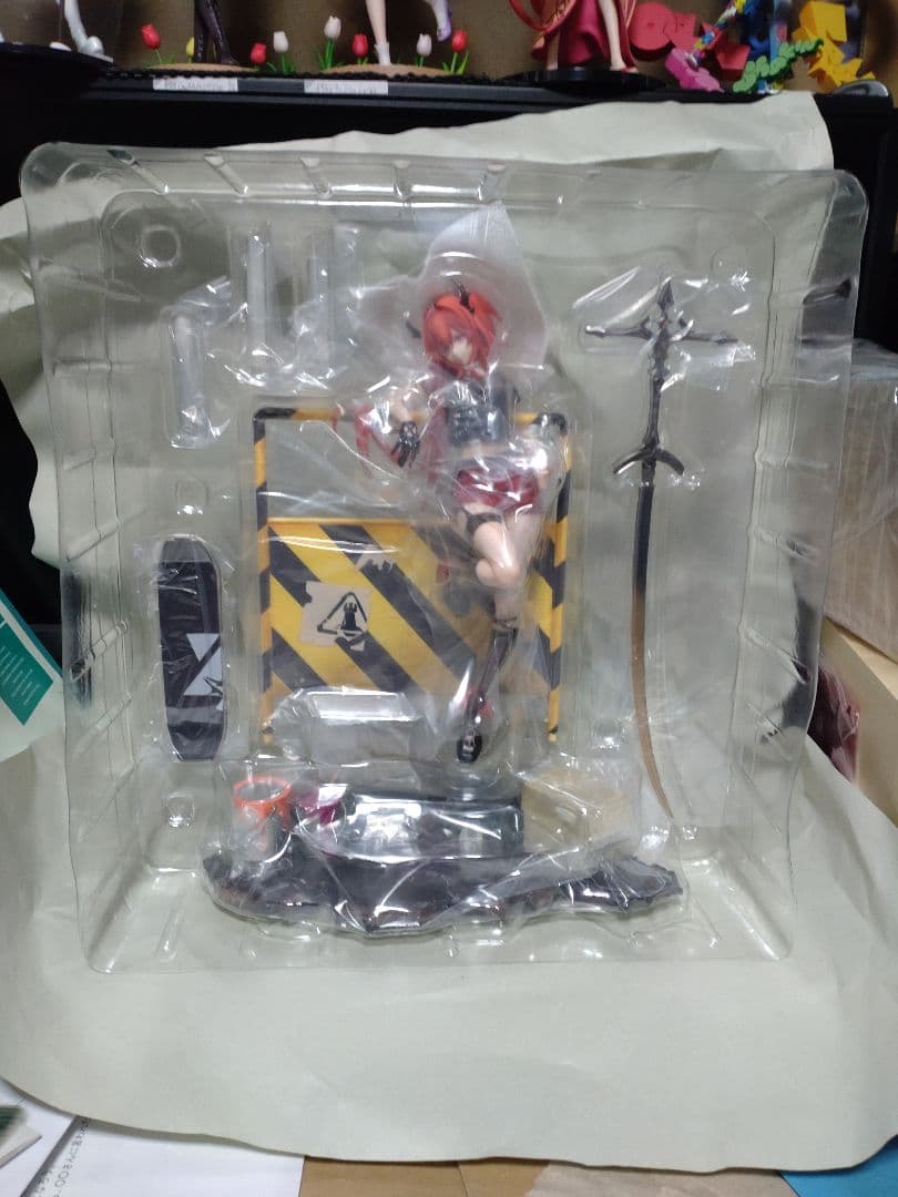 アークナイツ スルト フィギュア 開封品