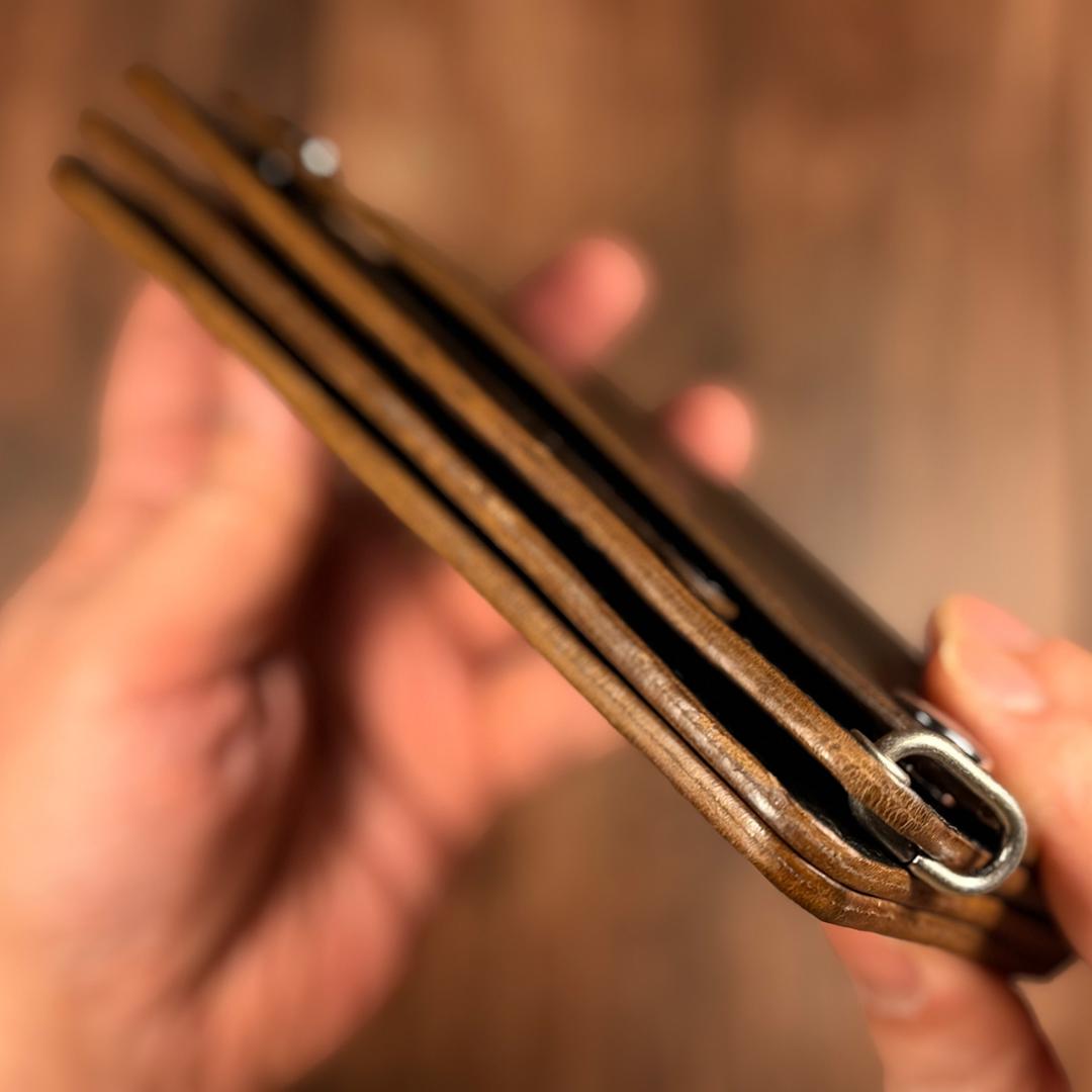 ホースバット・茶芯ブラック・ロングトラッカーウォレット – レザー長財布