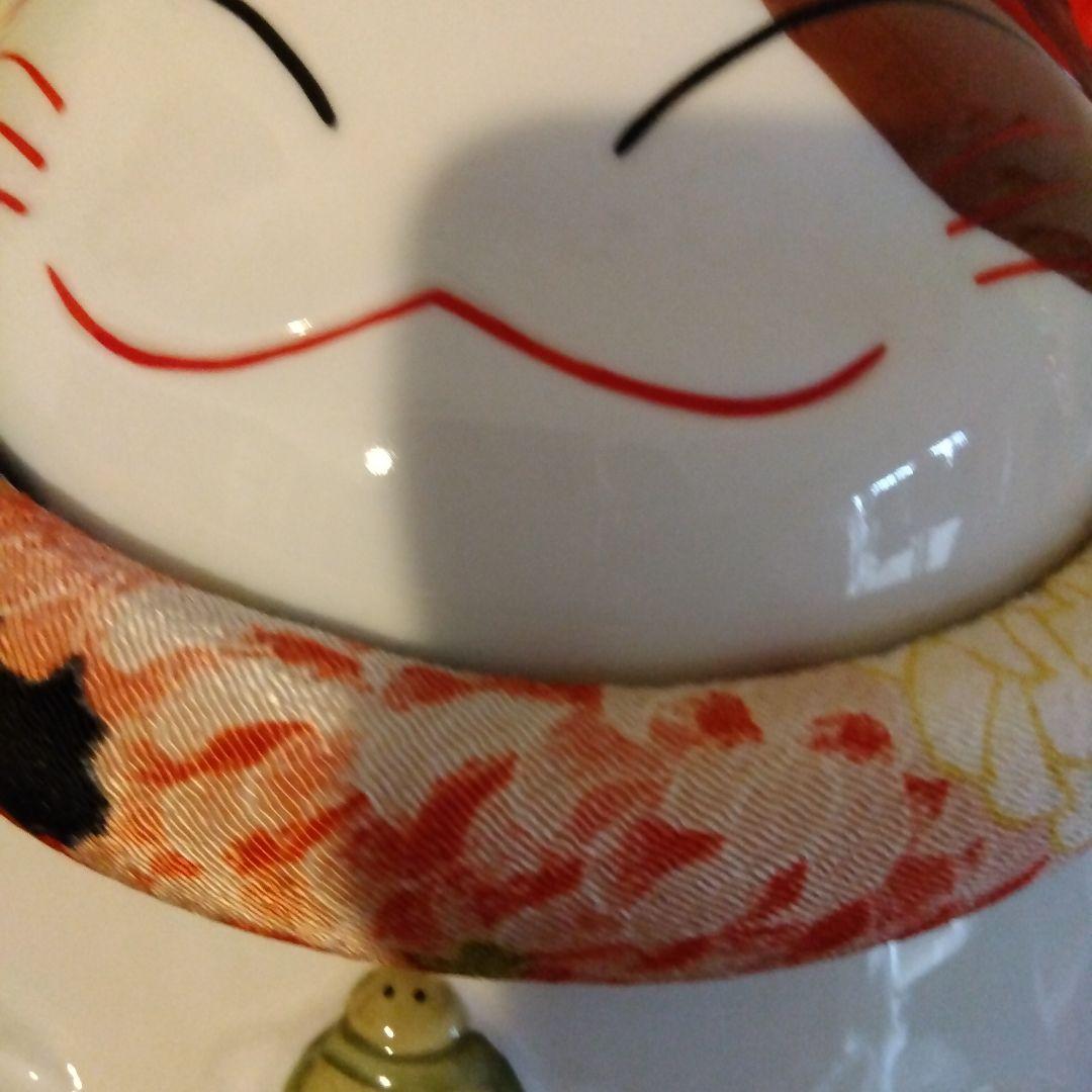 猫舎置物、貯金箱陶器座布団つき大きめ美品