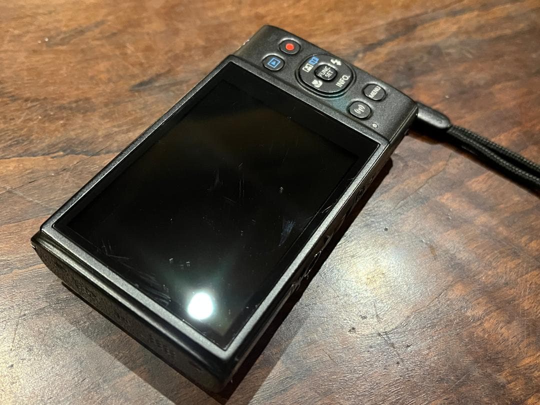 Canon IXY 650 コンパクトデジタルカメラ