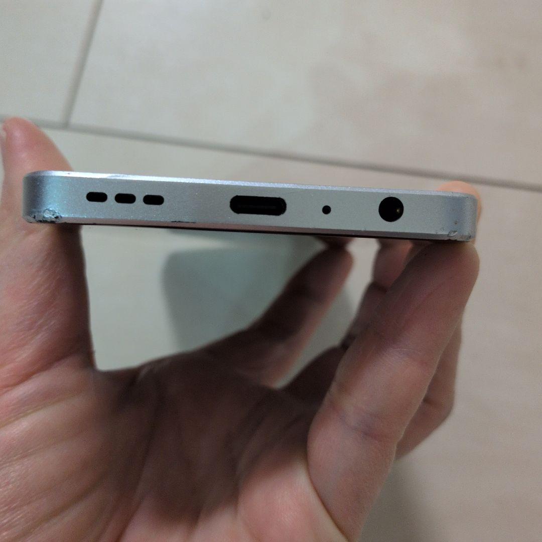 OPPO　Reno9A 本体 ムーンホワイト 画面割れあり