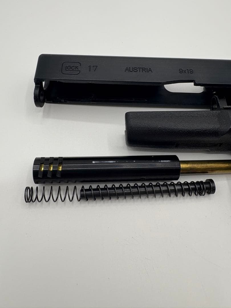 MGC グロック17 ② ガスブローバック　予備マガジン付き