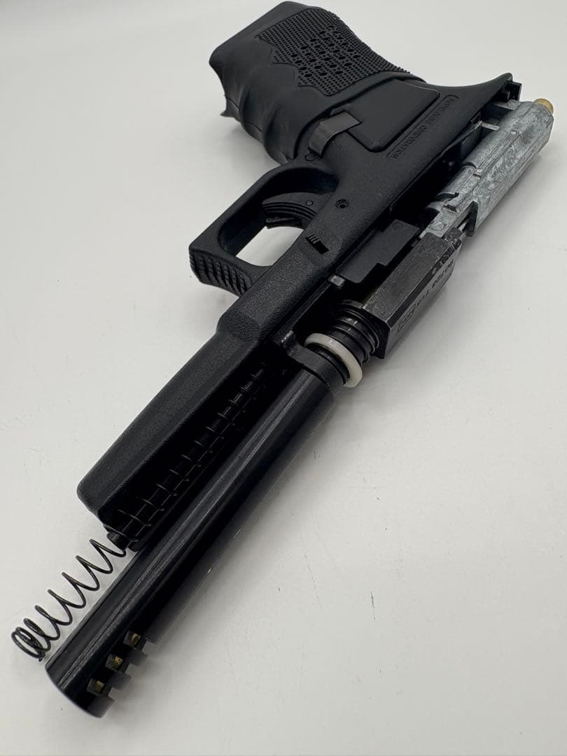 MGC グロック17 ② ガスブローバック　予備マガジン付き