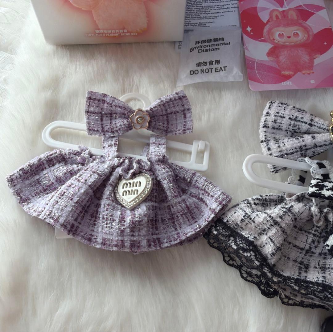 鑑定書付　正規品　ラブブエナジーシリーズLOVE ぬいぐるみ本体洋服などセット