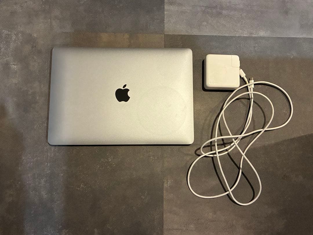 MacBook Pro 13インチ 2019 i5 8GB 128GB充電器付