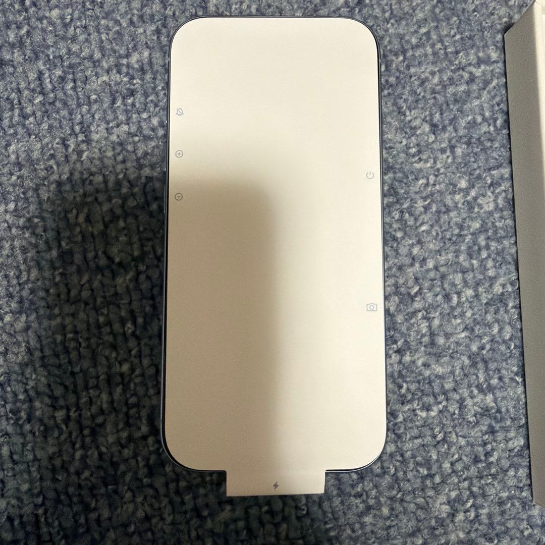 極美品　iPhone 17 256GB