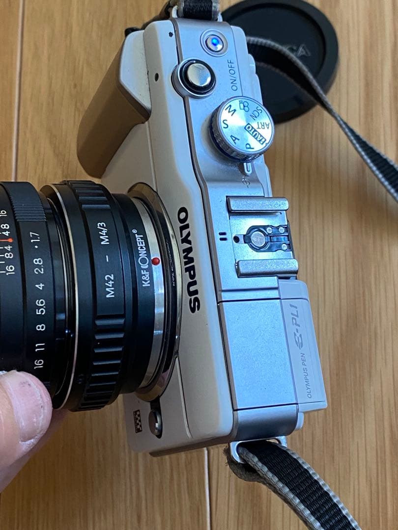 OLYMPUS E-PL1 ミラーレス　ヤシカ1:1.7 50㍉オールドレンズ付