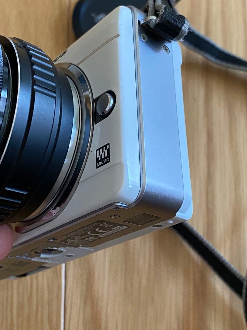 OLYMPUS E-PL1 ミラーレス　ヤシカ1:1.7 50㍉オールドレンズ付