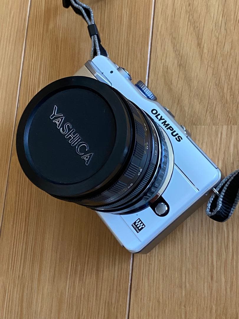 OLYMPUS E-PL1 ミラーレス　ヤシカ1:1.7 50㍉オールドレンズ付