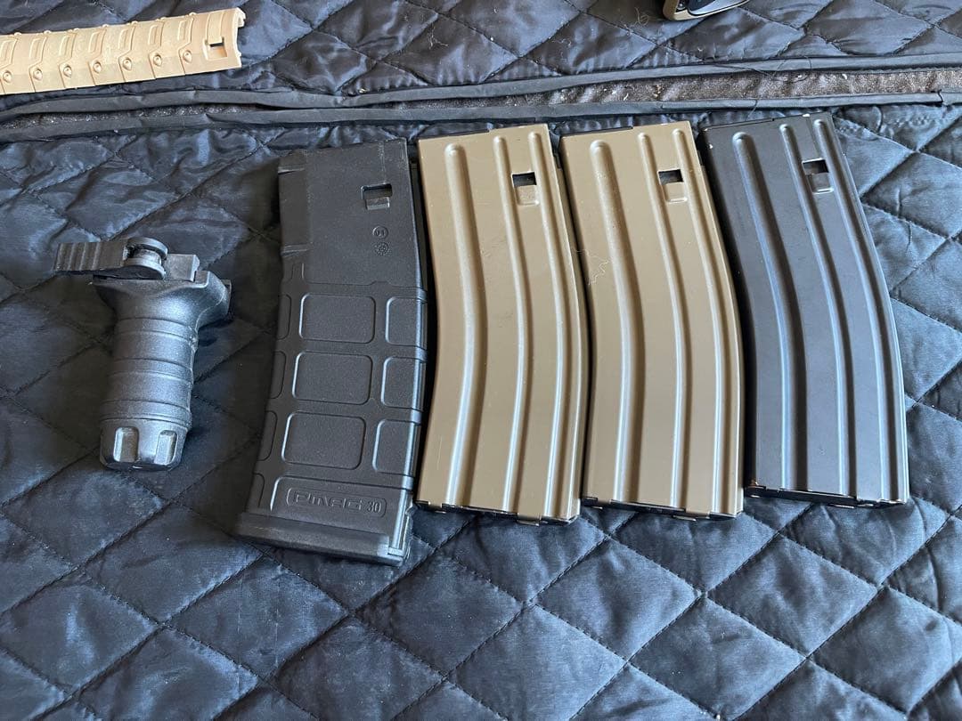 値下げ！東京マルイ CQB-R 次世代電動ガン+グロック18C ガスブロ