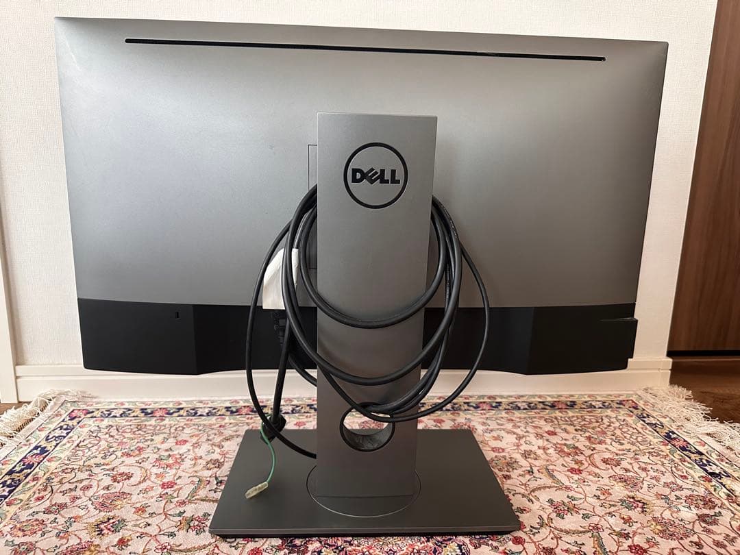 Dell U2718Q 27型 4K モニター（2018年製）