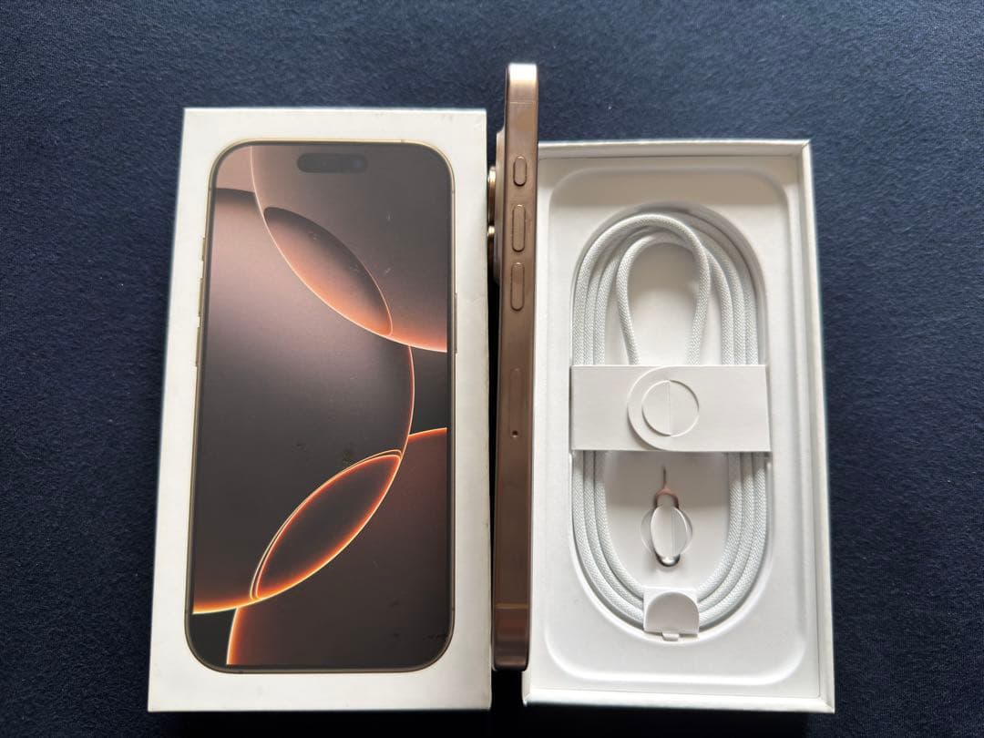 iPhone16pro デザートチタニウム