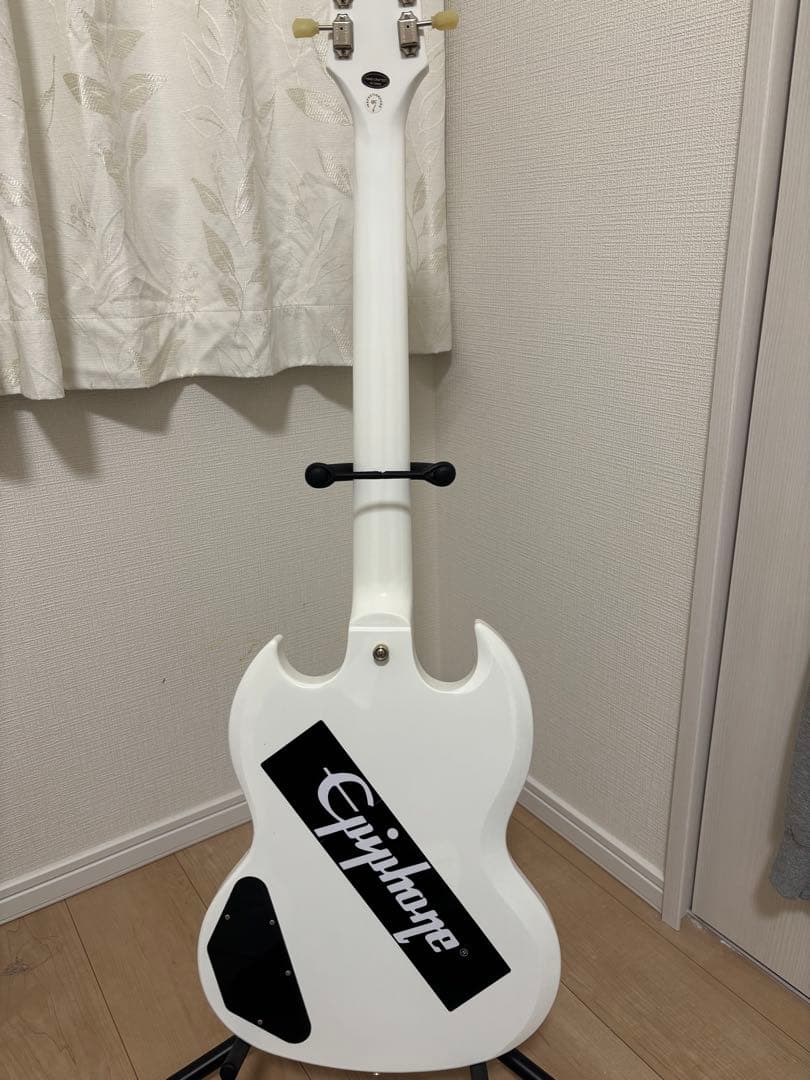 Epiphone SGスタイル ホワイトエレキギター