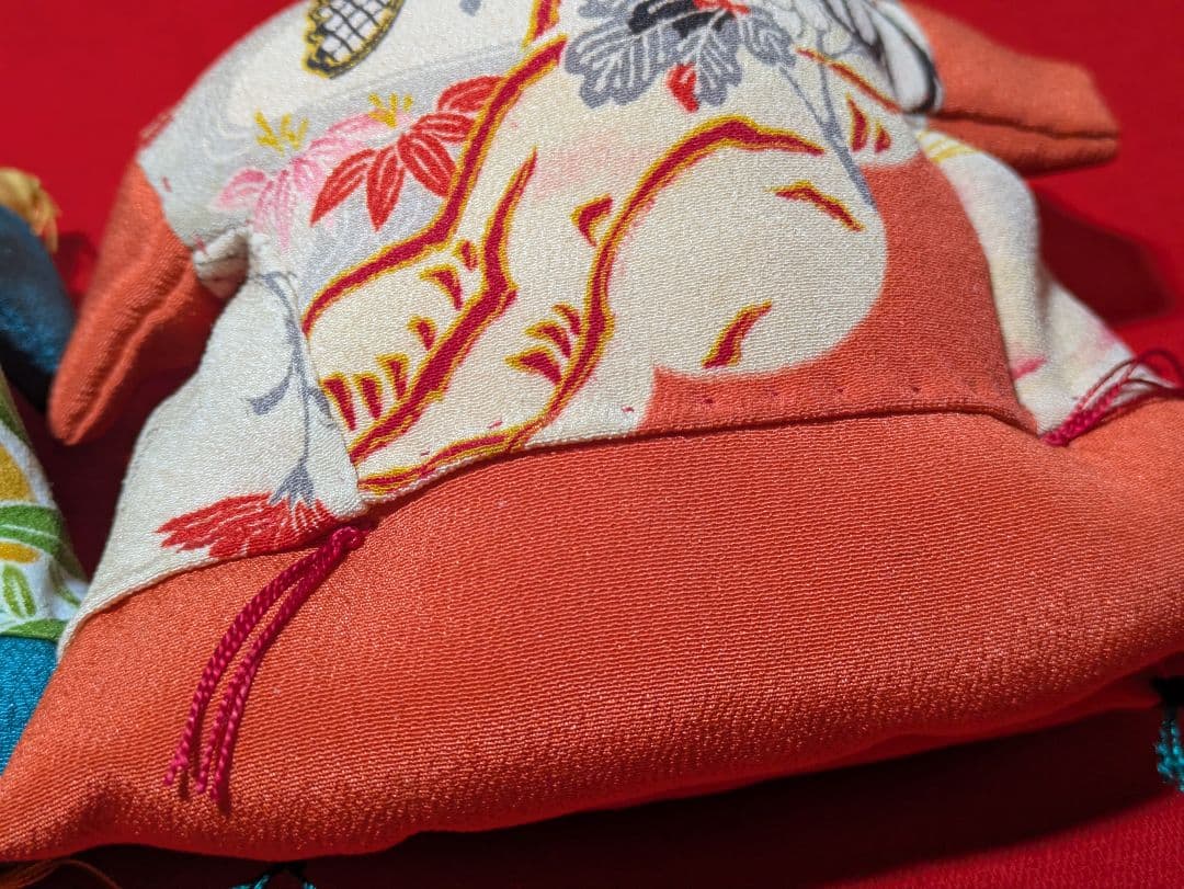 ちりめん細工　雛布団人形　女の子　男の子　古布　ハンドメイド