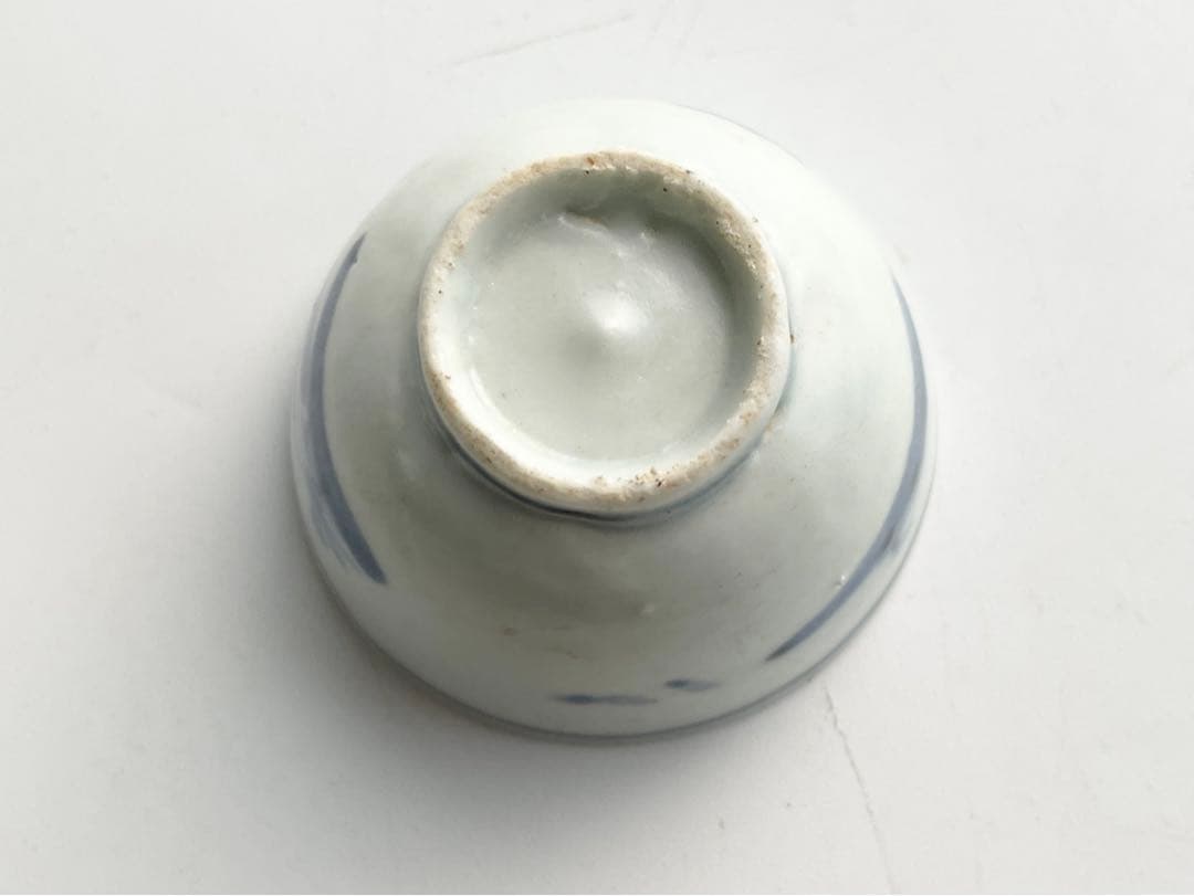 骨董　アンティーク　初期伊万里　染付山水文猪口　盃　酒器　酒盃　小杯