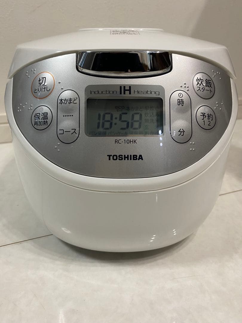 2024年製美品★東芝 炊飯器5.5合　RC -10HK