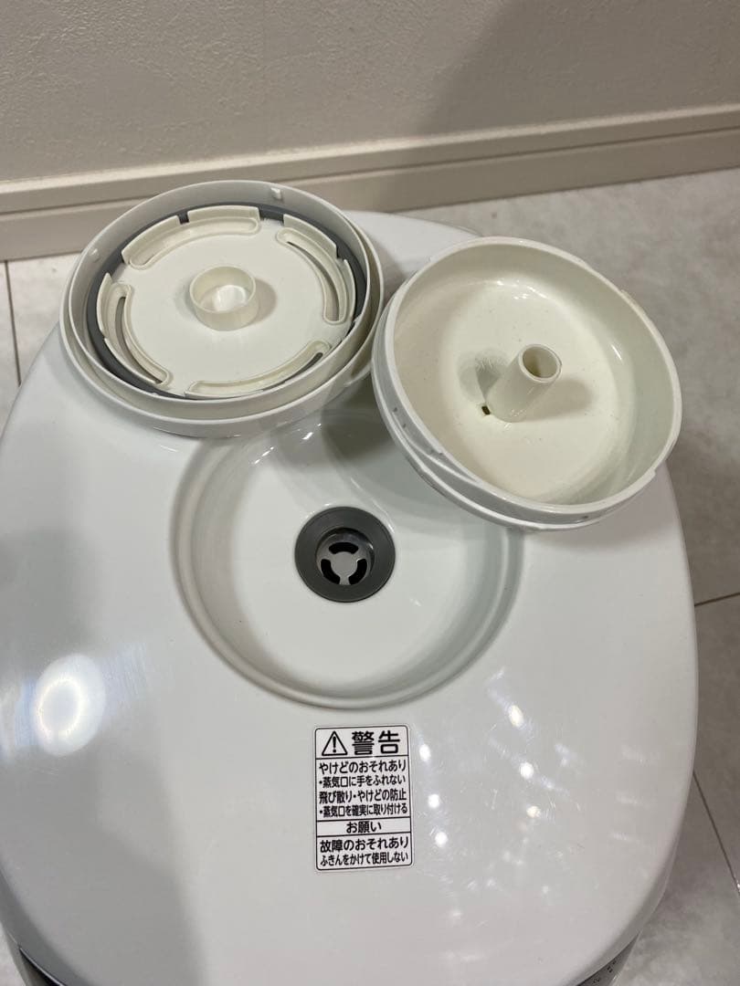 2024年製美品★東芝 炊飯器5.5合　RC -10HK