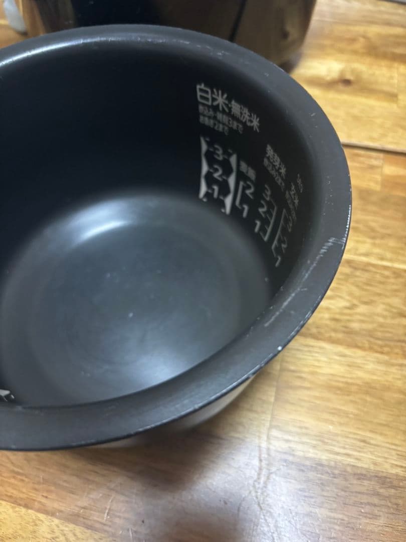 MITSUBISHI NJ-SE06F-B 炊飯器 0.63L