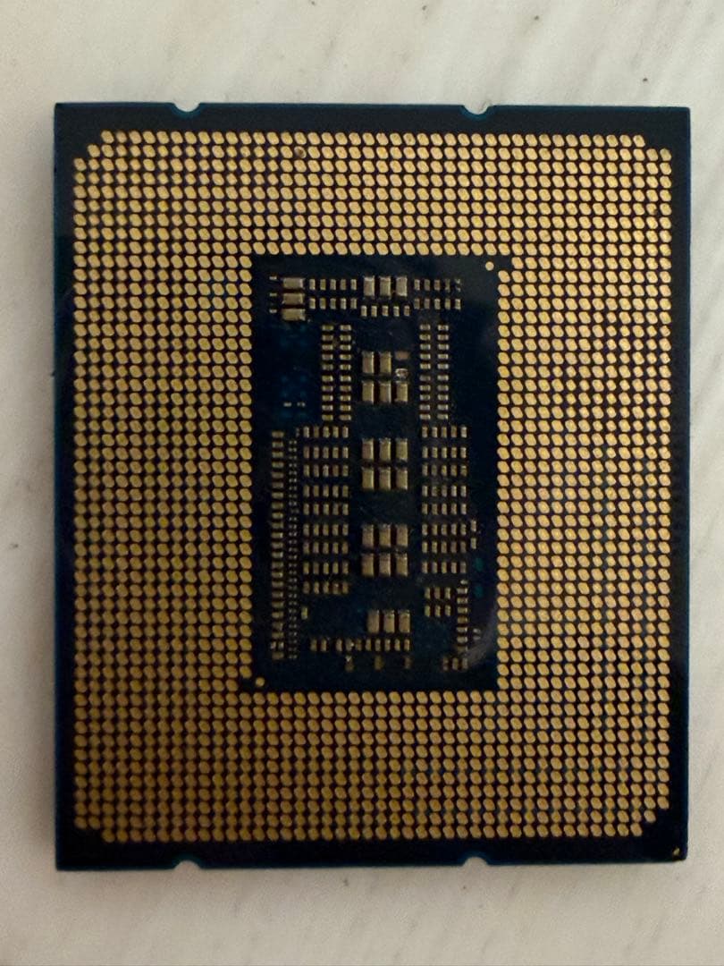 Intel Core i7-13700KF （ジャンク品)