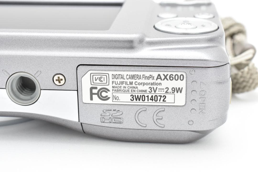 【美品】FUJIFILM FINEPIX AX600 シルバー　動作確認済